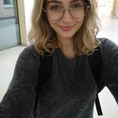 Полина