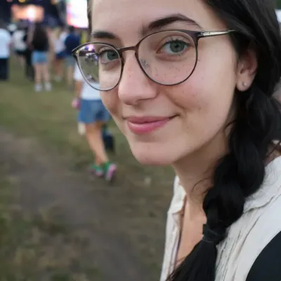 Ани